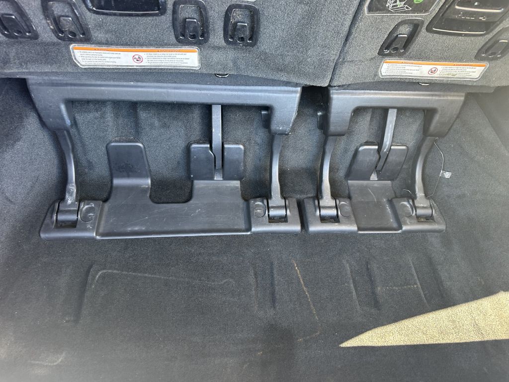 2015 Toyota Sienna Image 6