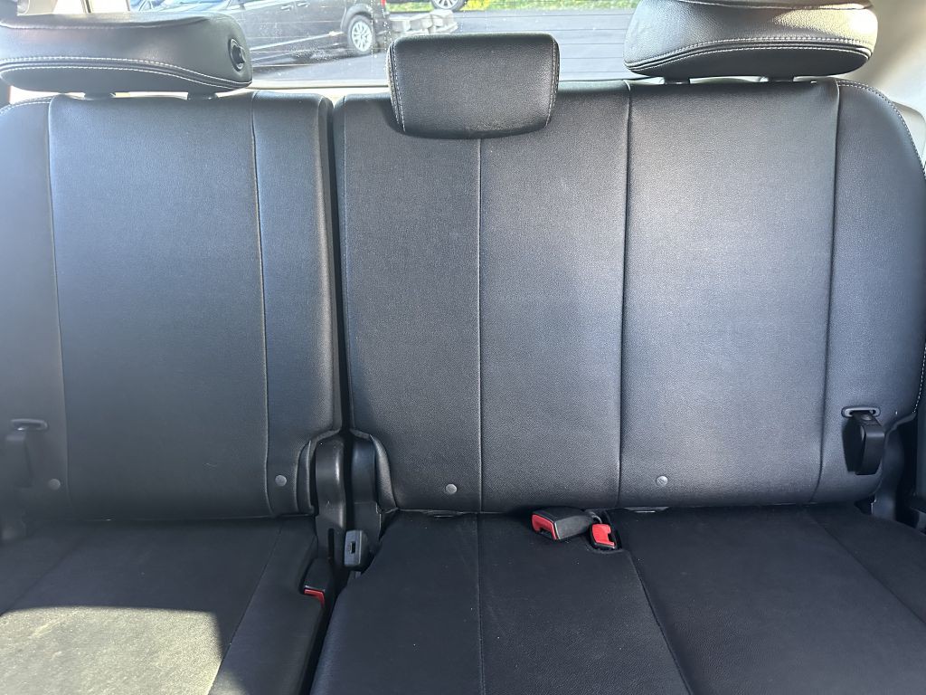 2015 Toyota Sienna Image 15