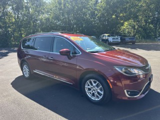 Image for 2020 Chrysler Pacifica Touring L ID: 6820975