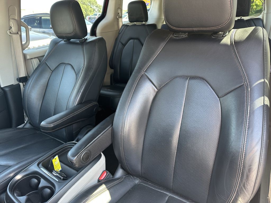 2020 Chrysler Pacifica Image 11