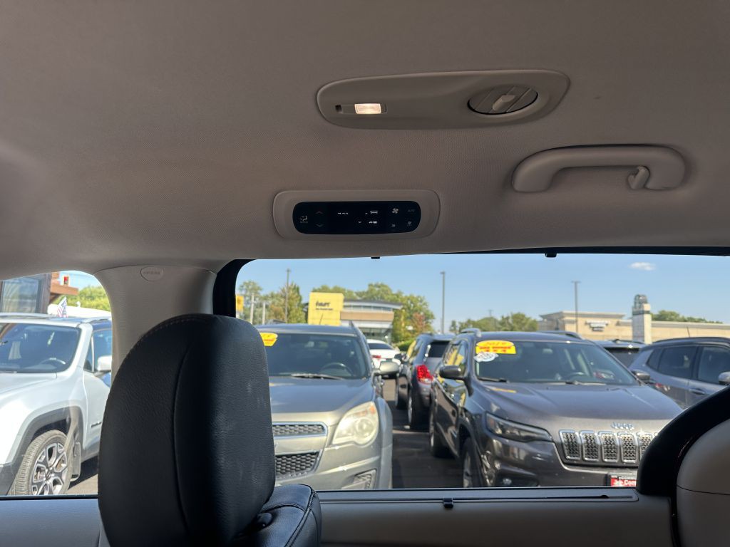 2020 Chrysler Pacifica Image 17