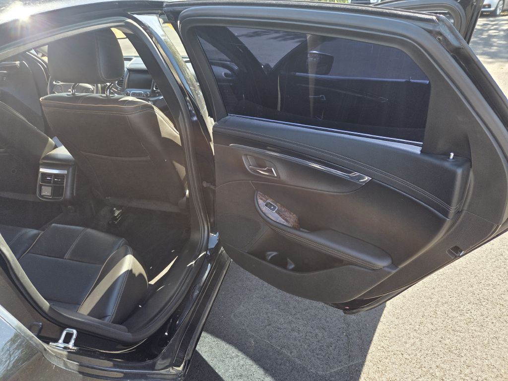 2015 Chevrolet Impala Image 8