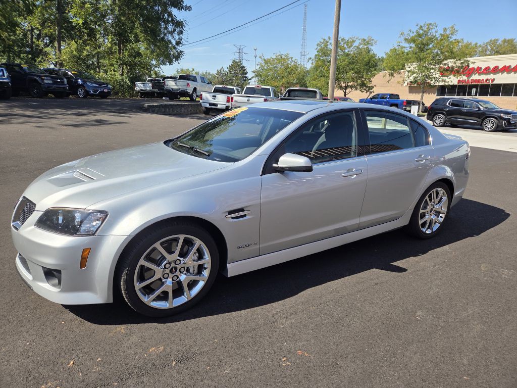 2009 Pontiac G8 Image 3