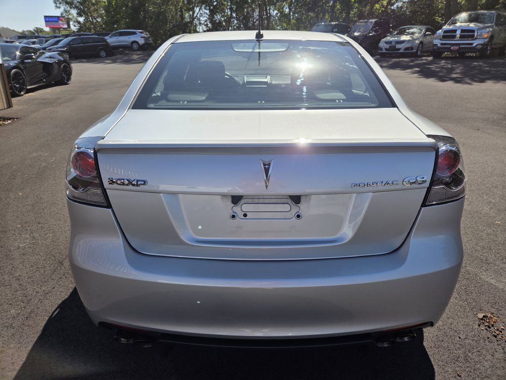 2009 Pontiac G8 Image 5