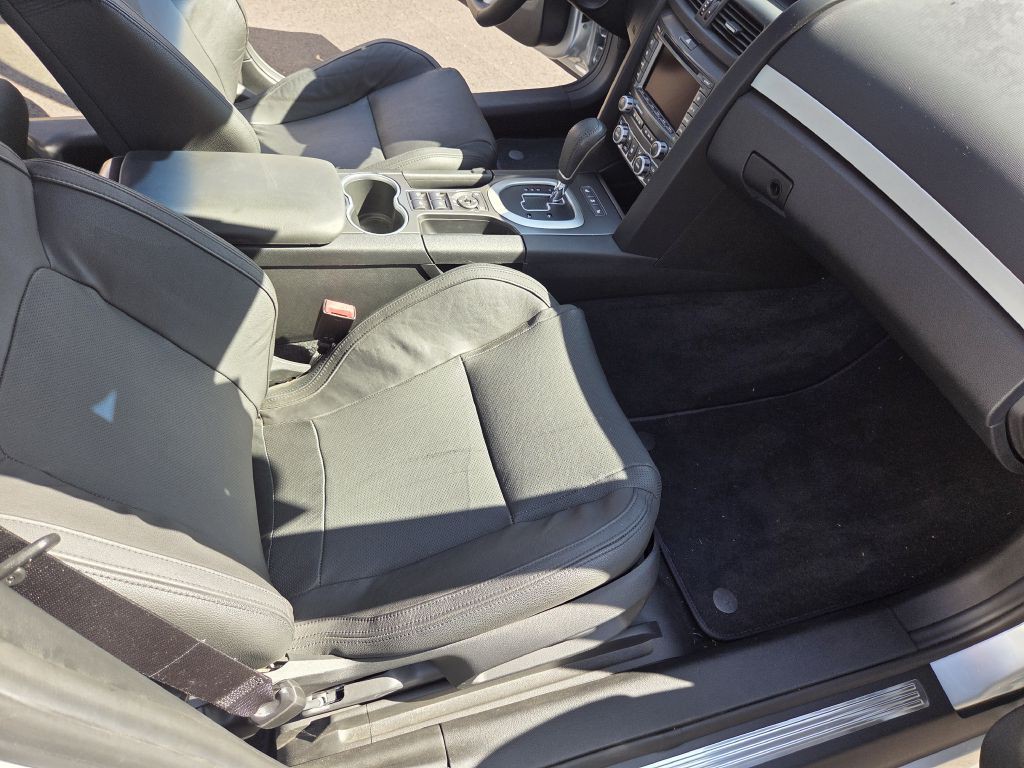 2009 Pontiac G8 Image 18