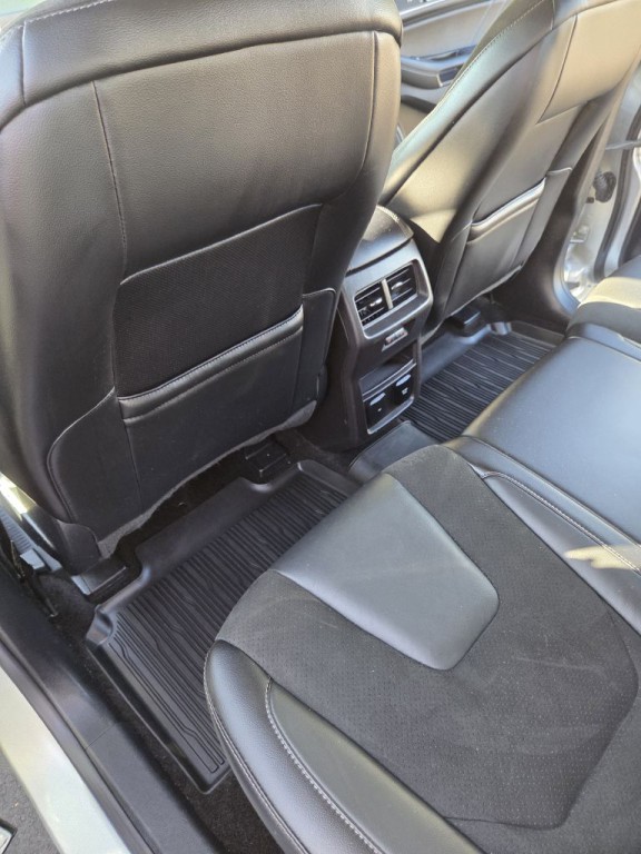 2017 Ford Edge Image 13