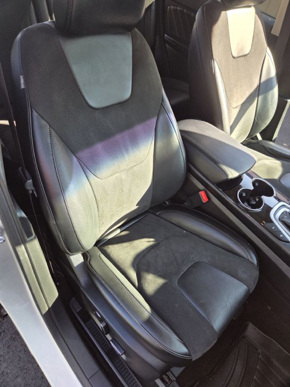 2017 Ford Edge Image 21