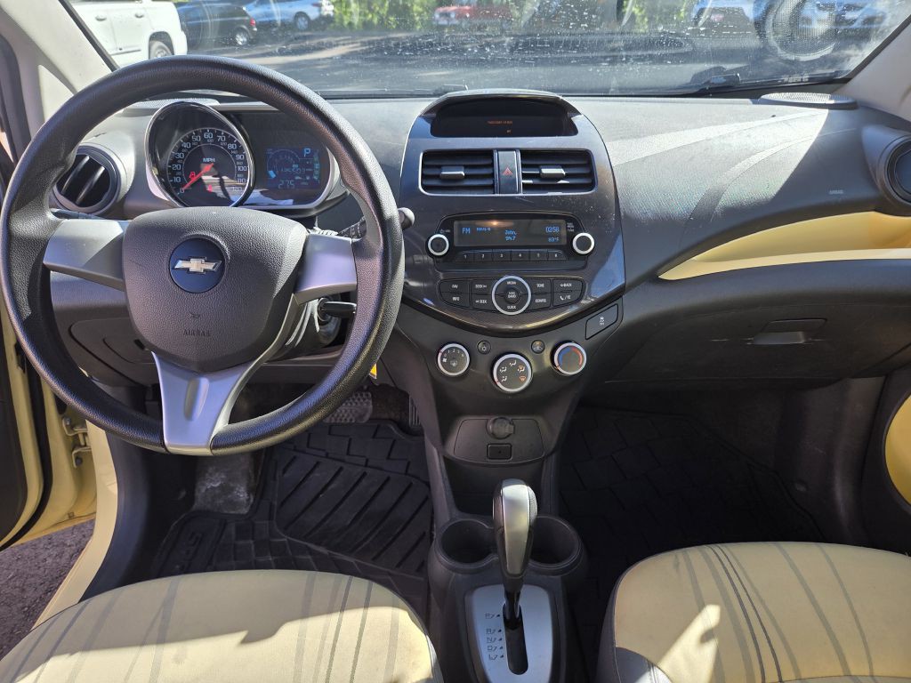2014 Chevrolet Spark Image 18