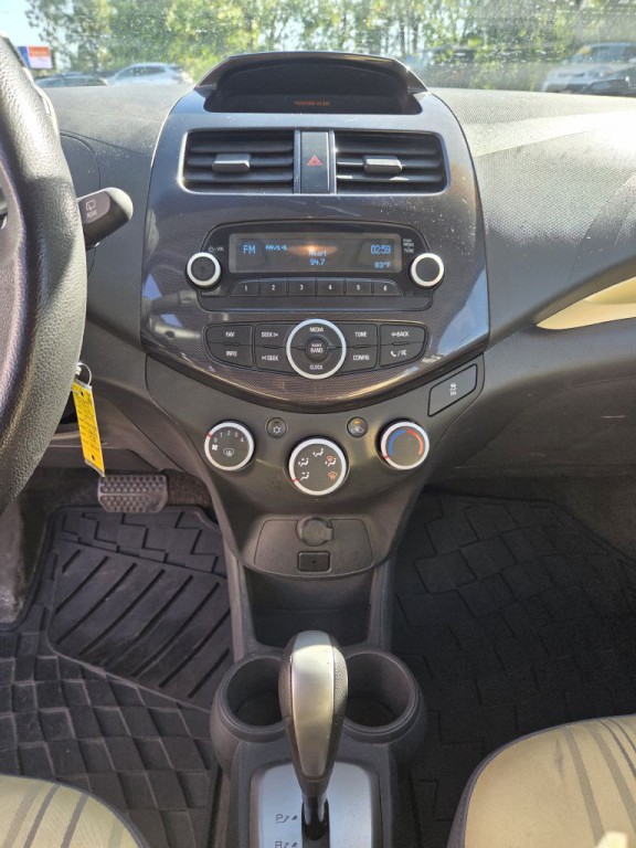 2014 Chevrolet Spark Image 21