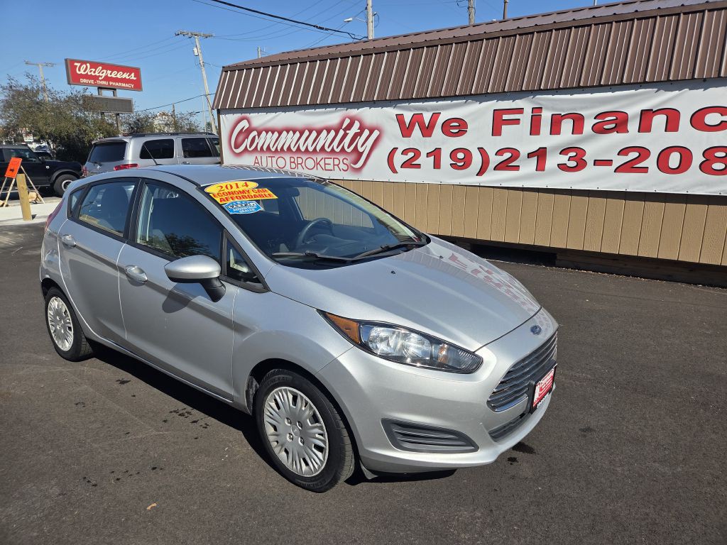 2014 Ford Fiesta Image 1