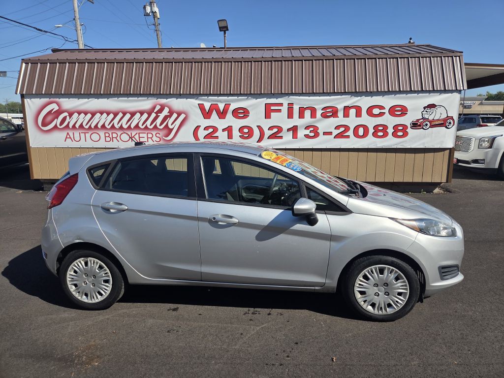 2014 Ford Fiesta Image 2