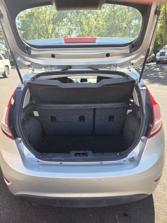 2014 Ford Fiesta Image 6