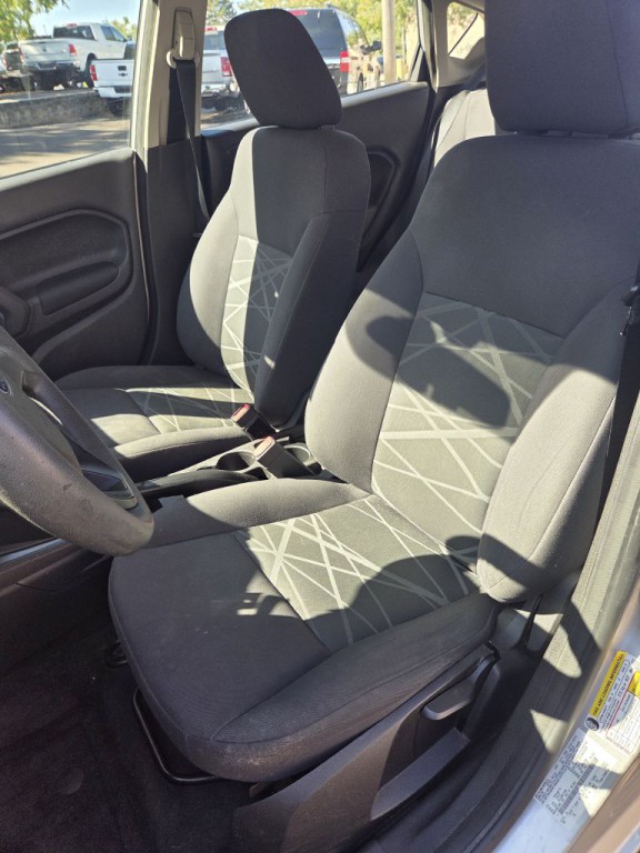 2014 Ford Fiesta Image 13