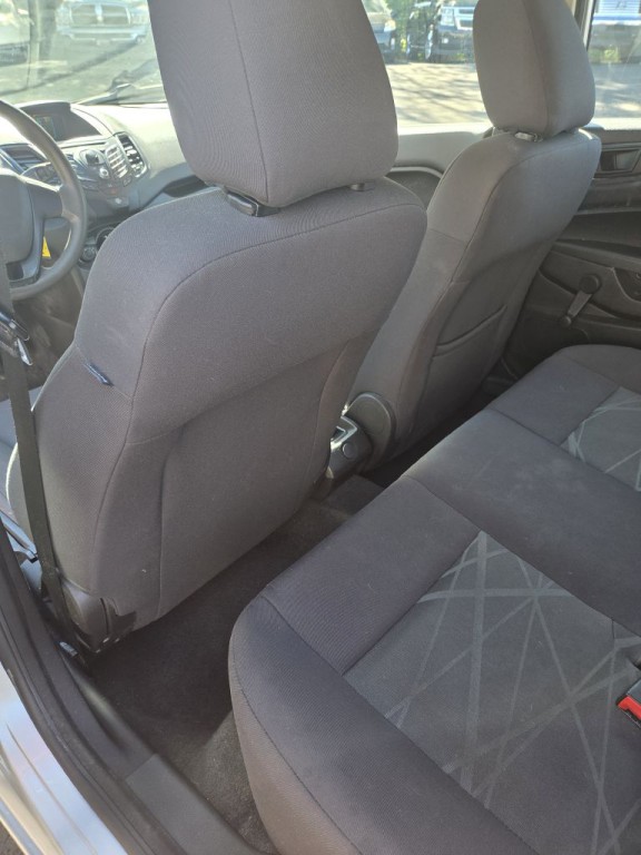 2014 Ford Fiesta Image 15