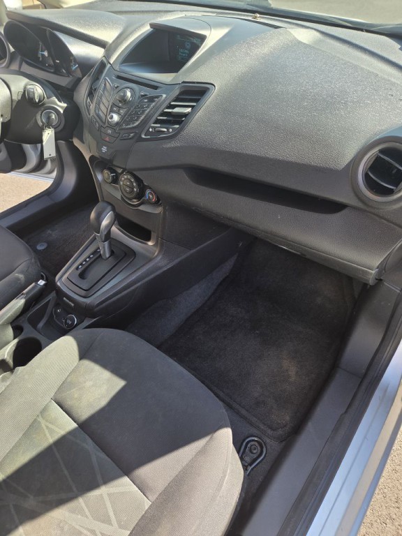 2014 Ford Fiesta Image 22