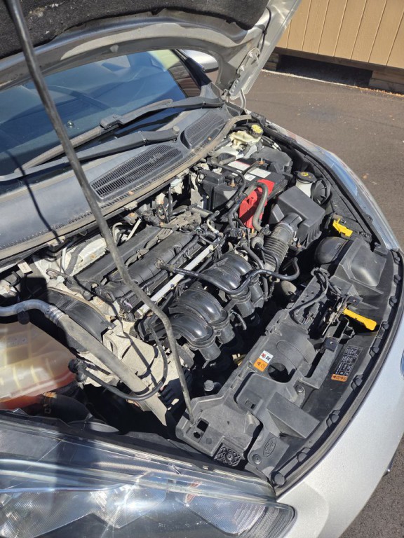 2014 Ford Fiesta Image 23
