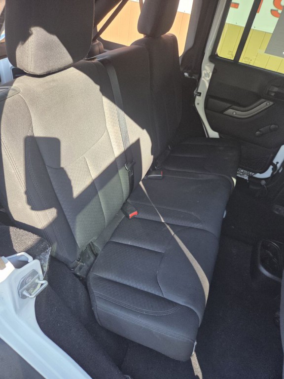 2015 Jeep Wrangler Unlimited Image 19