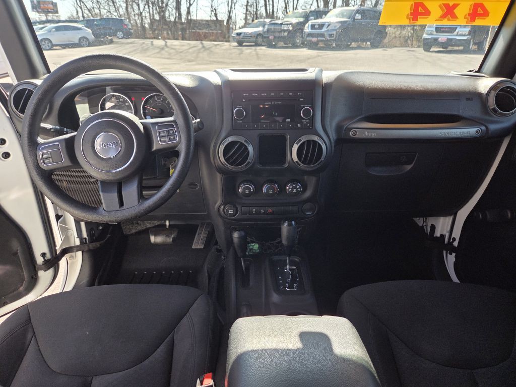 2015 Jeep Wrangler Unlimited Image 19