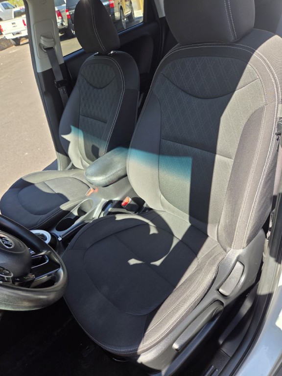 2015 Kia Soul Image 13