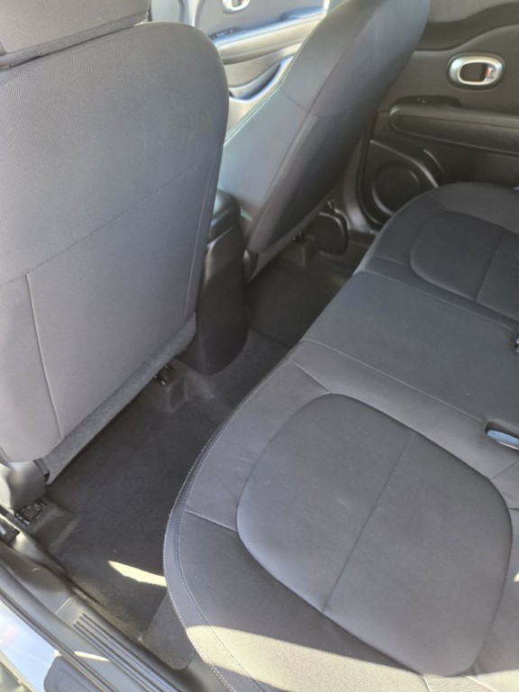 2015 Kia Soul Image 14