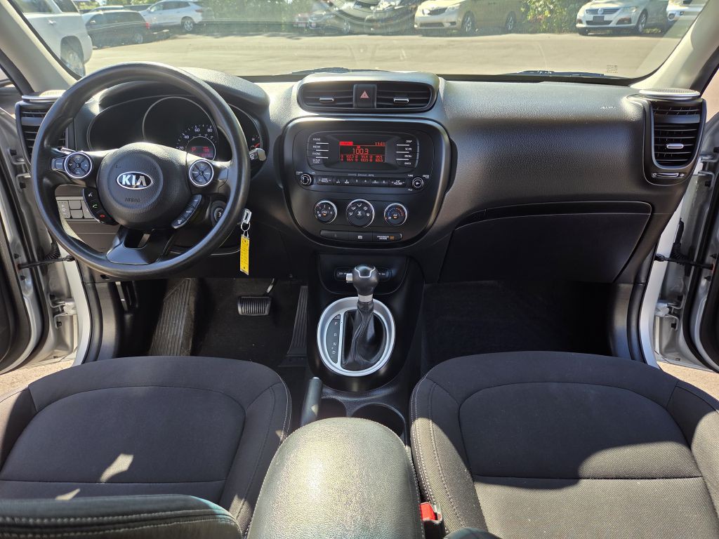 2015 Kia Soul Image 16