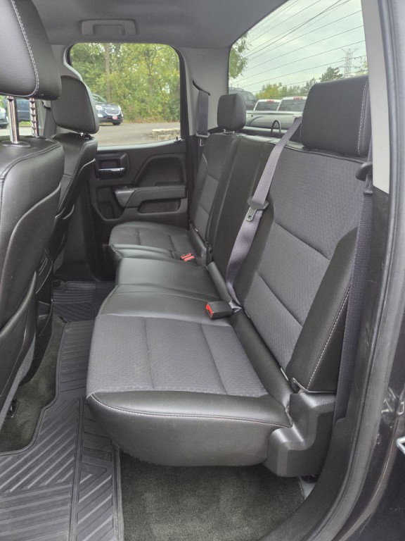 2015 GMC Sierra Image 16