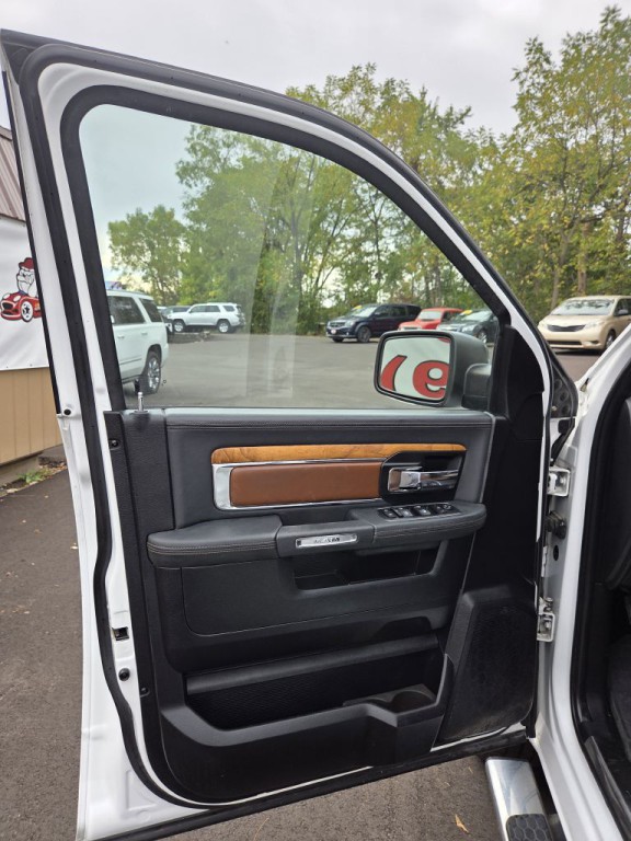 2016 RAM 1500 Image 8