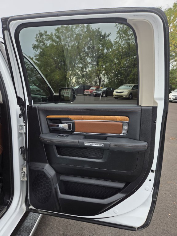 2016 RAM 1500 Image 11
