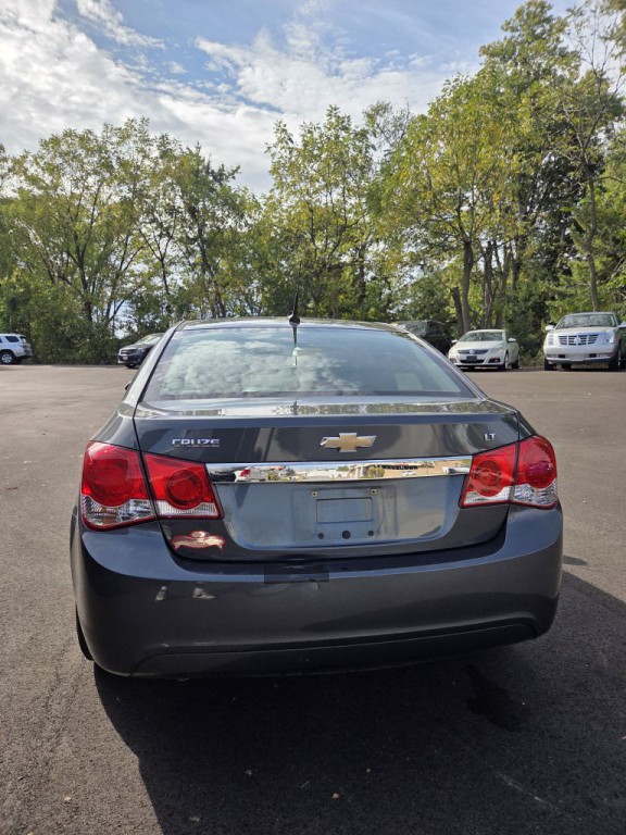 2013 Chevrolet Cruze Image 5