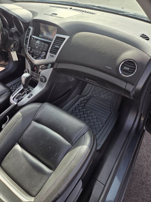 2013 Chevrolet Cruze Image 11
