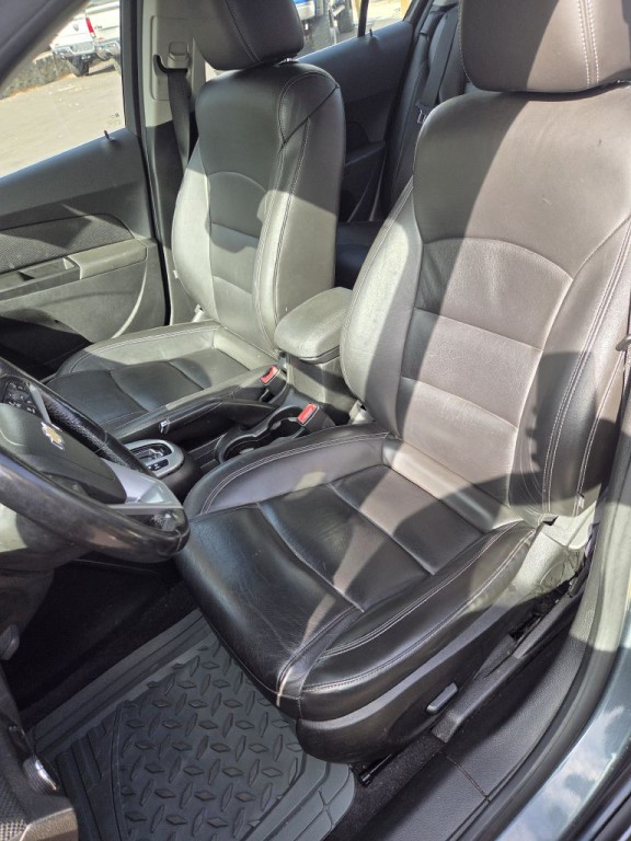 2013 Chevrolet Cruze Image 17