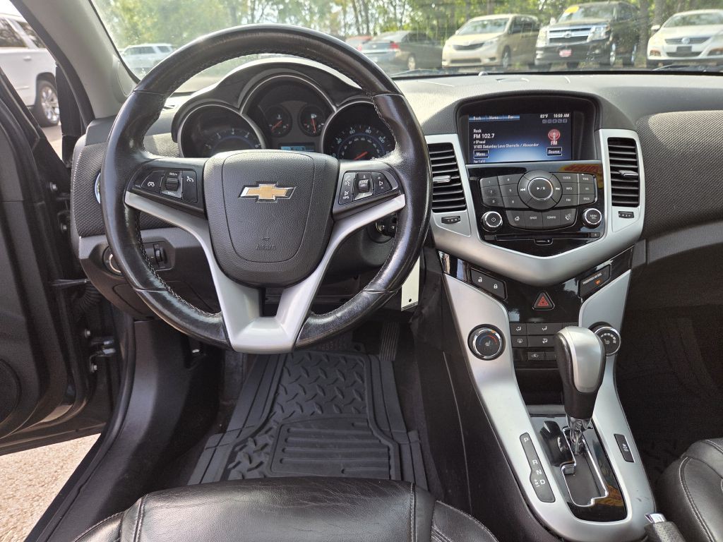 2013 Chevrolet Cruze Image 20