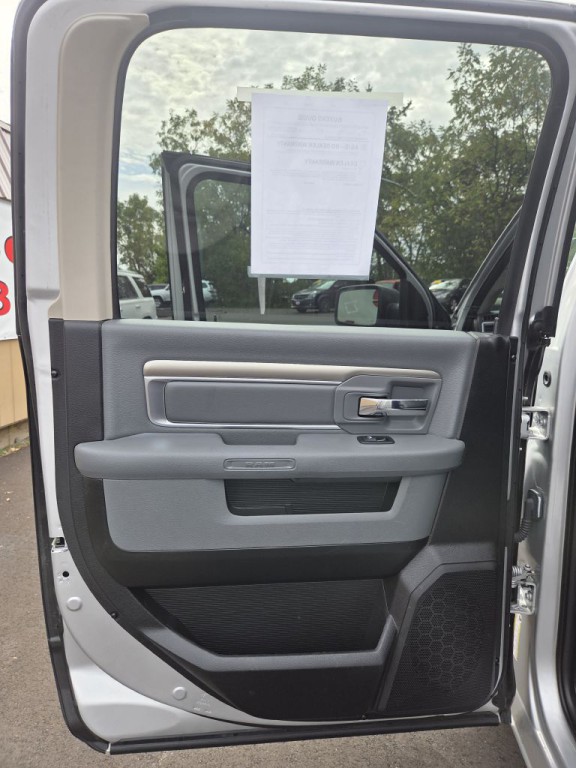 2018 RAM 1500 Image 7
