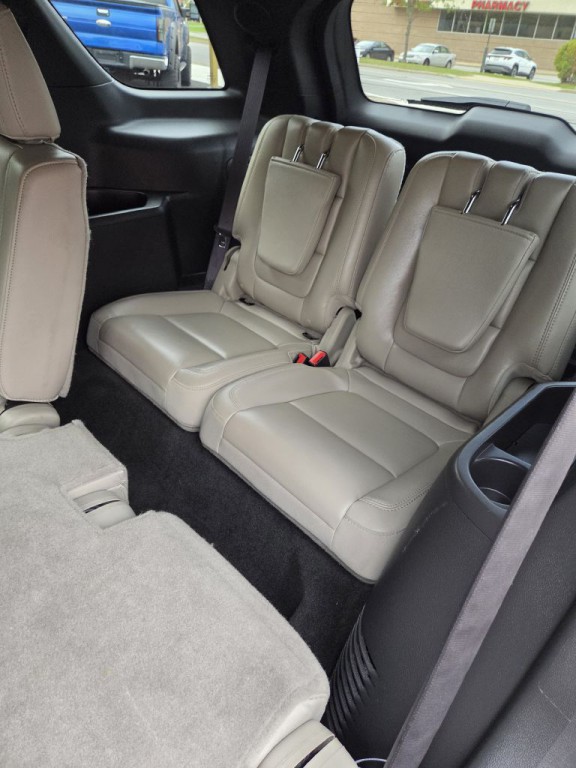2013 Ford Explorer Image 22