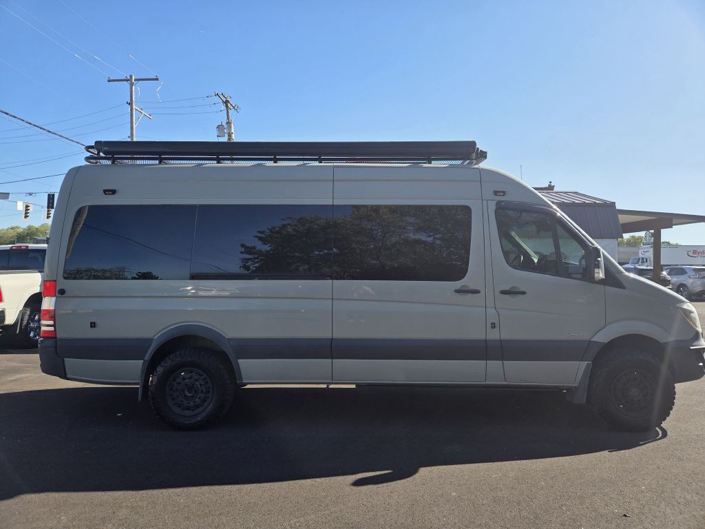 2016 Mercedes-Benz Sprinter Image 2