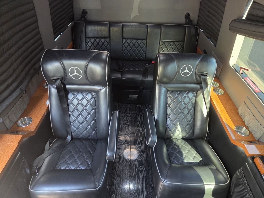 2016 Mercedes-Benz Sprinter Image 17