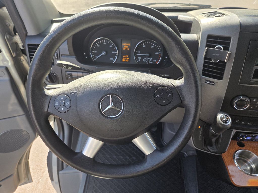 2016 Mercedes-Benz Sprinter Image 24