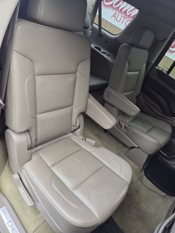 2016 Chevrolet Suburban Image 13