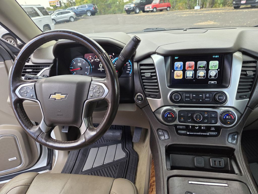 2016 Chevrolet Suburban Image 20