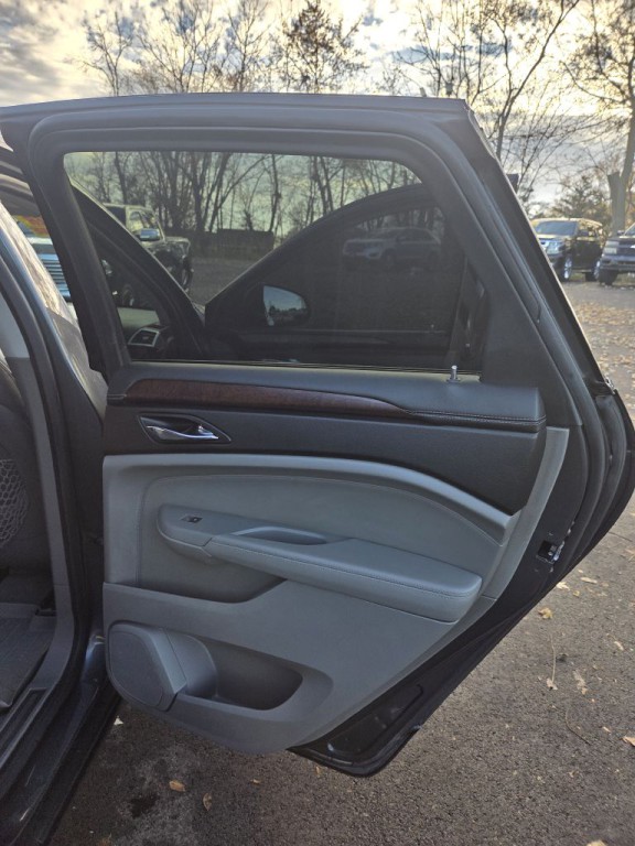 2011 Cadillac SRX Image 12