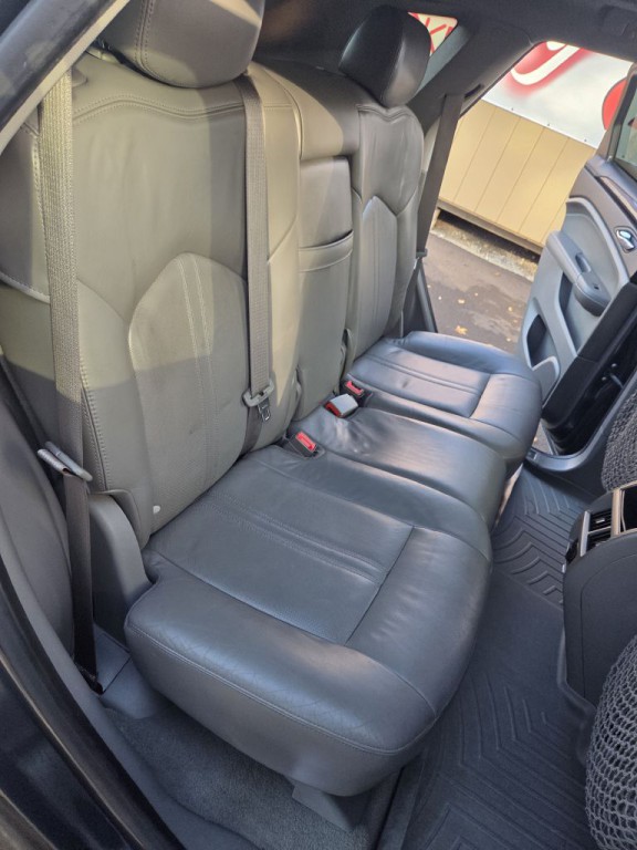 2011 Cadillac SRX Image 16