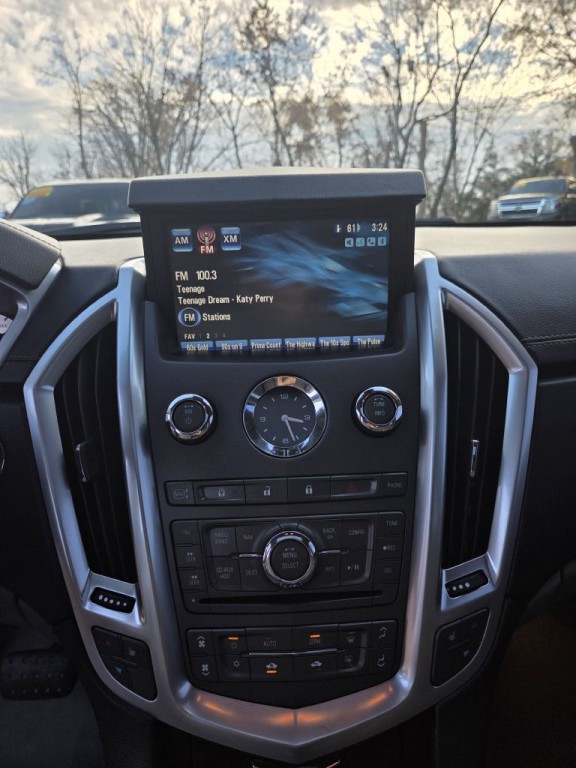 2011 Cadillac SRX Image 21