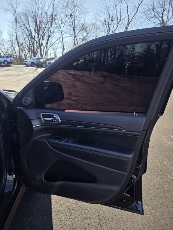 2020 Jeep Grand Cherokee Image 11