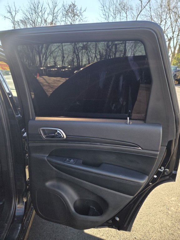 2020 Jeep Grand Cherokee Image 12