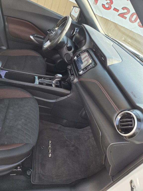 2021 Nissan Kicks Image 12