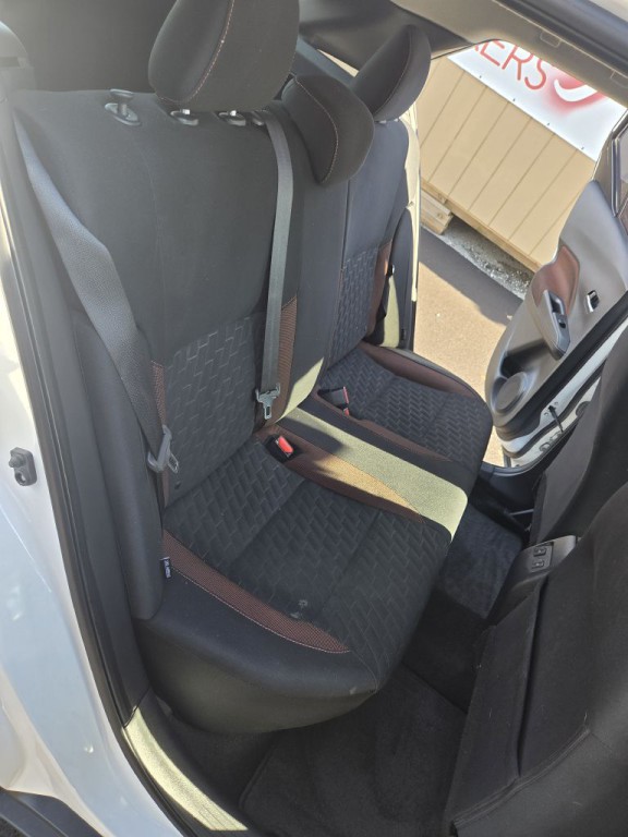 2021 Nissan Kicks Image 15