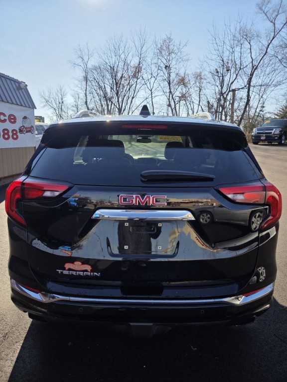 2018 GMC Terrain Image 8