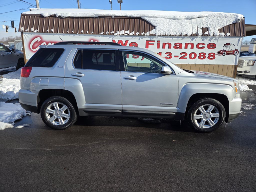 2016 GMC Terrain Image 2
