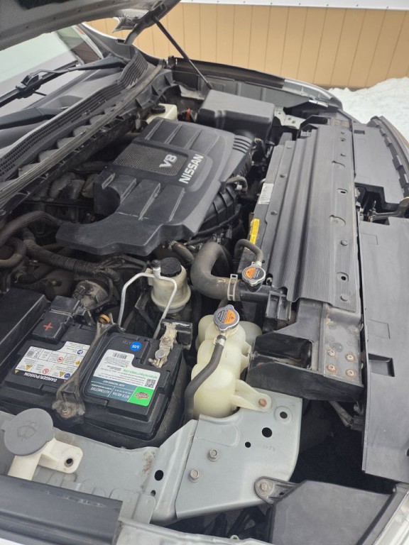 2017 Nissan Titan Image 25