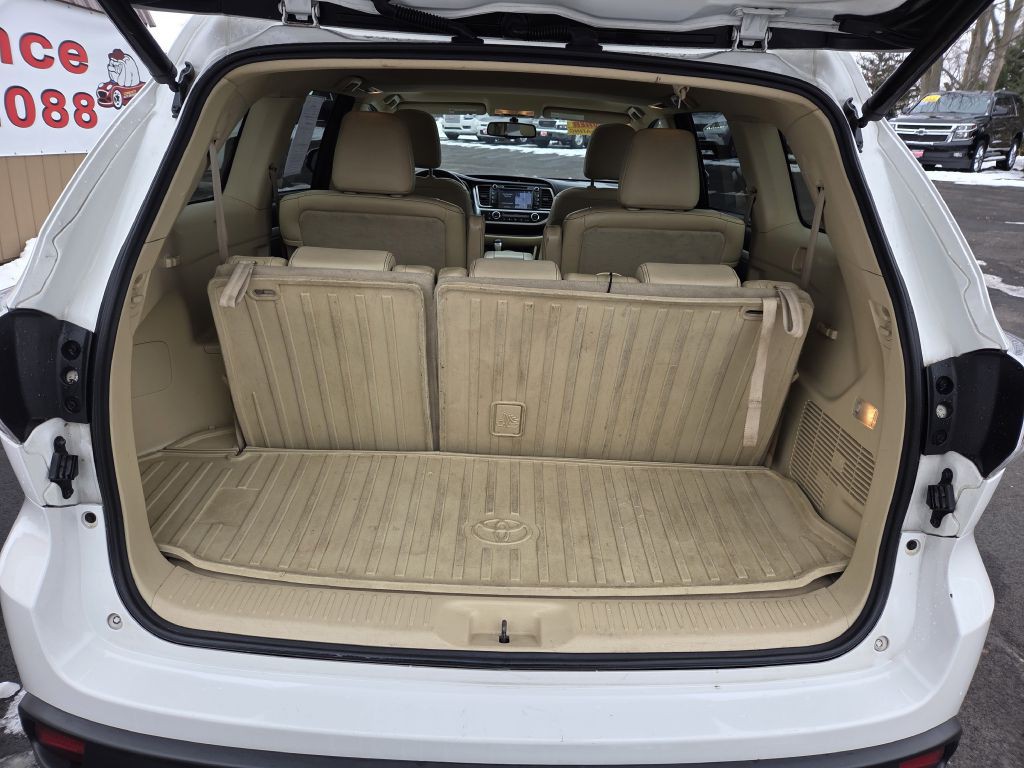 2015 Toyota Highlander Image 8